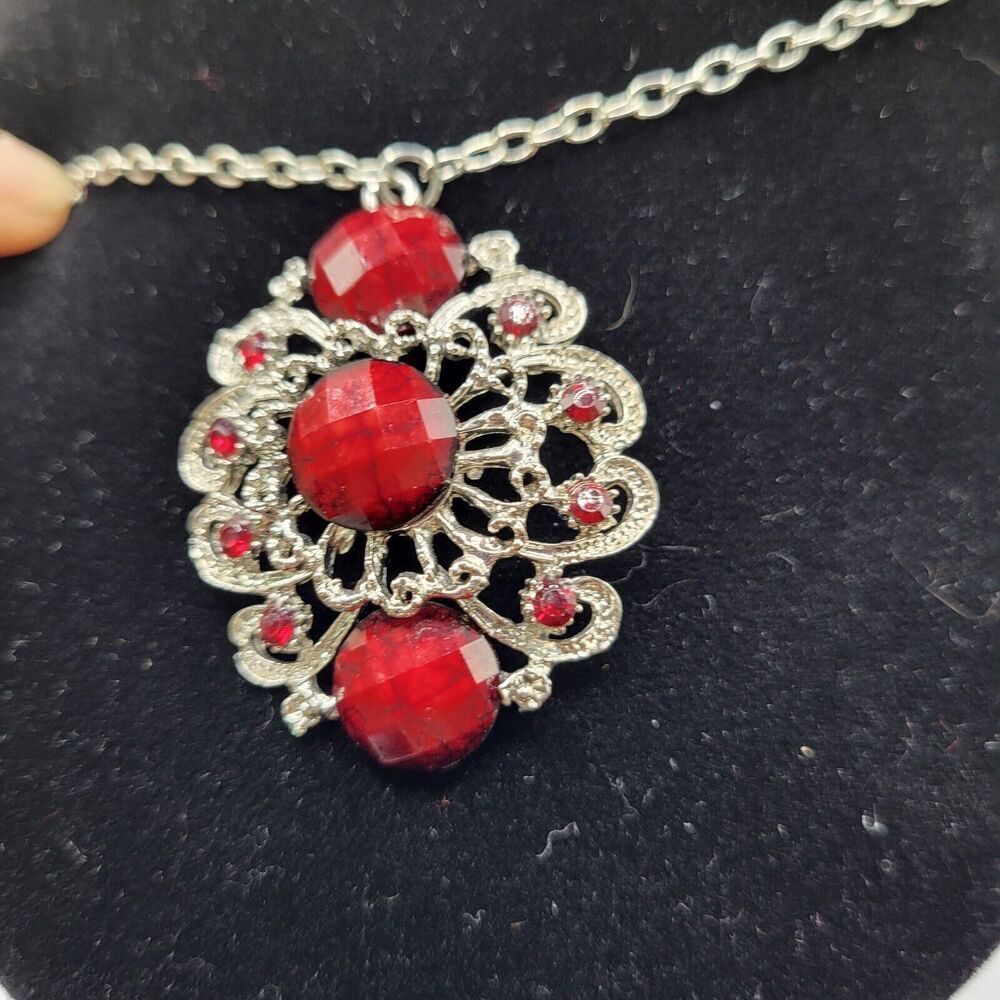 Long Pendant Necklace With Red Stone And Silver Filigree